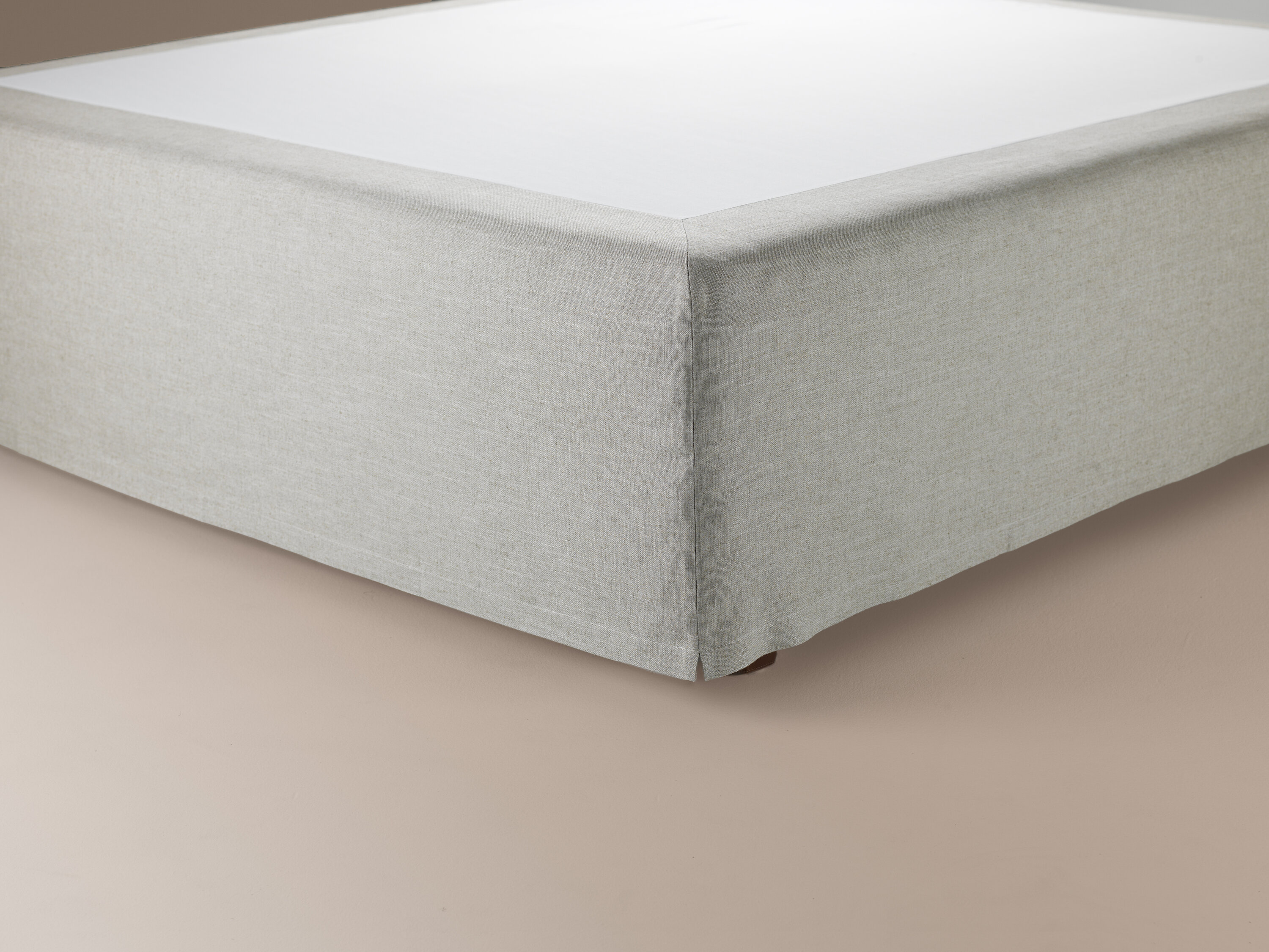 Fund krevati Mathilda lëkurëkuq 10 pendë